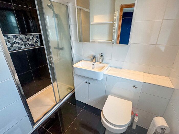 5 Bedroom Property To Rent In Wharf Road, Kiilnhurst, Mexborough, S64