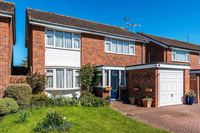 3 Bedroom Detached House For Sale In Marlhurst, Edenbridge, Kent, TN8