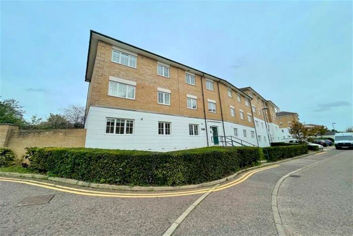 2 Bedroom Apartment To Rent In The Yard, Braintree, CM7