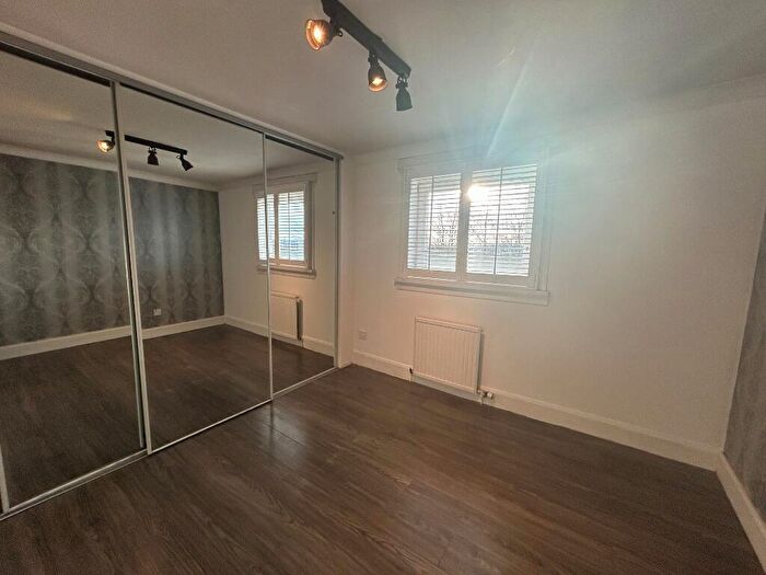 3 Bedroom Flat To Rent In Rosemount Street, Blochairn, Glasgow, G21