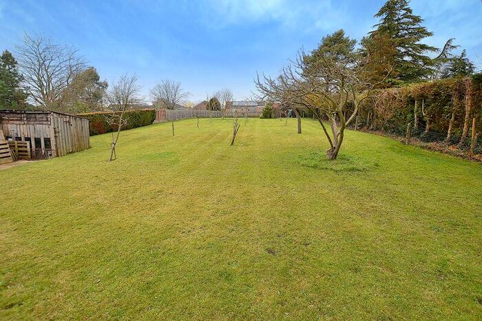 4 Bedroom Detached Bungalow For Sale In Hunters Lane, Tattershall, LN4