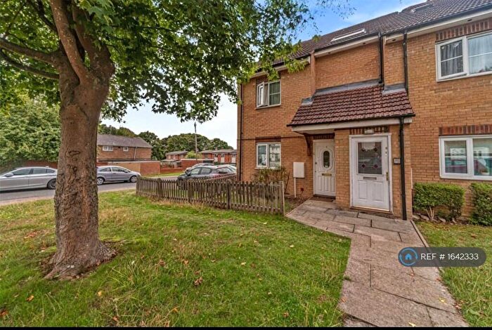 2 Bedroom Flat To Rent In Linkways Court, Stevenage, SG1