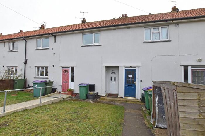 2 Bedroom Flat For Sale In Wakefield Way, Hythe, CT21