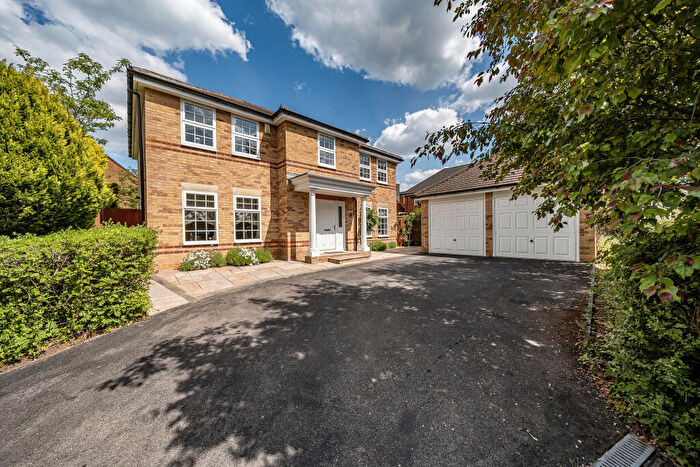 4 Bedroom Detached House For Sale In John Repton Gardens, Bristol, BS10
