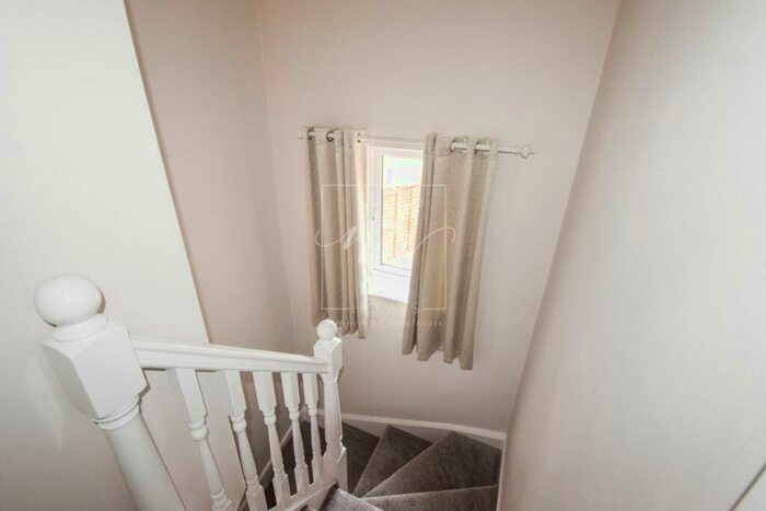 3 Bedroom Terraced House For Sale In Lloyds Way, Stratford-upon-Avon, CV37
