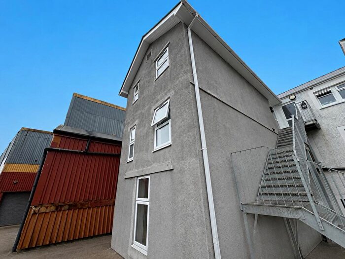 1 Bedroom Flat To Rent In Flat C Old Barclays Bank Plc, - Bethcar Street, Ebbw Vale, NP23