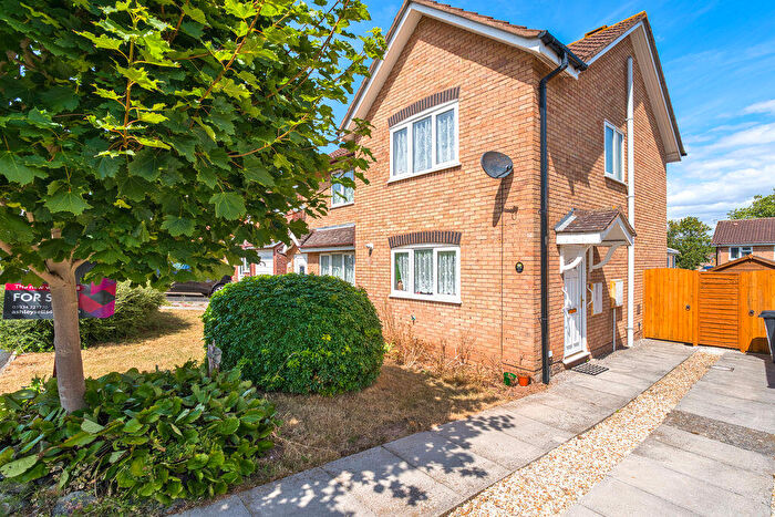 2 Bedroom Semi Detached House For Sale In Savernake Road, Worle - No Chain, BS22