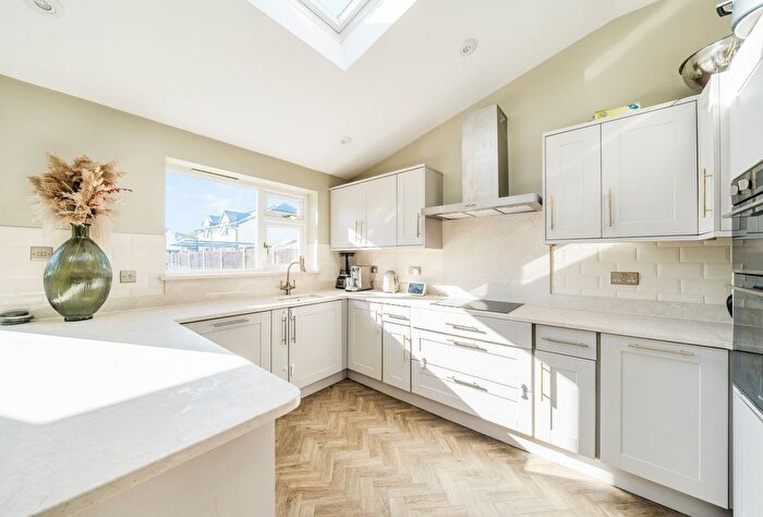 4 Bedroom Semi-detached House For Sale In Pettits Lane, Romford, RM1