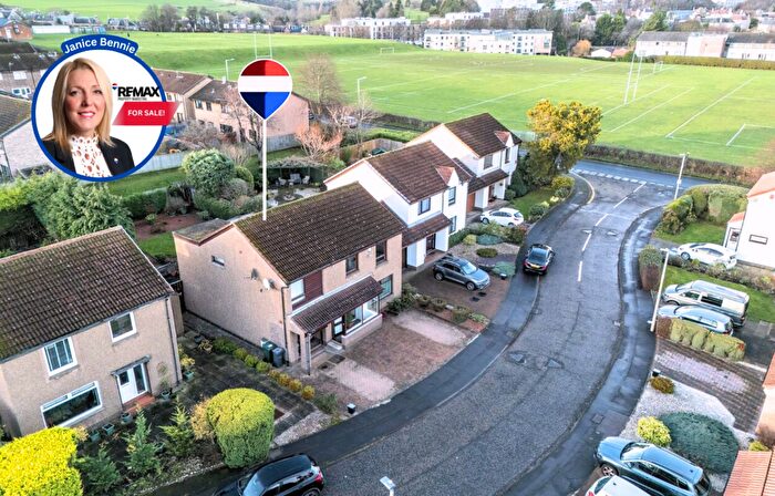 5 Bedroom Detached House For Sale In East Clapperfield, Edinburgh, EH16