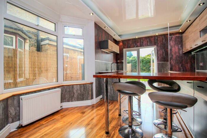 4 Bedroom Terraced House To Rent In High Street South, East Ham, E6