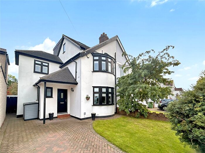 3 Bedroom Semi-detached House For Sale In Harland Avenue, Sidcup, DA15