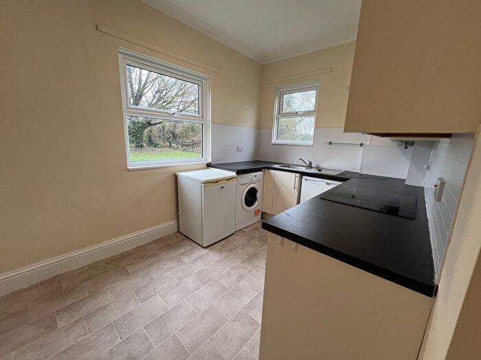 1 Bedroom Flat To Rent In Hithermoor Road, Stanwell Moor, Staines, Middlesex, TW19