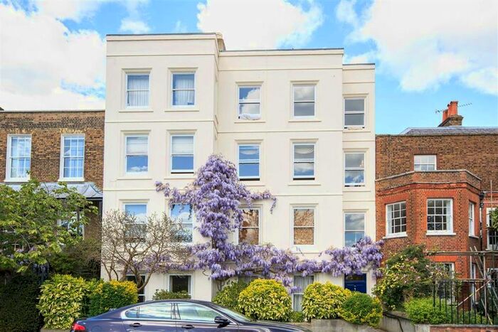 1 Bedroom Flat To Rent In Kew Green, Kew, Richmond, TW9
