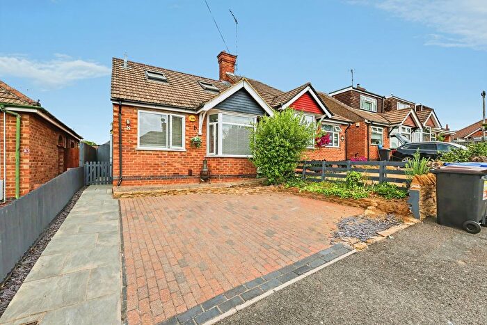 3 Bedroom Bungalow For Sale In Cameron Crescent, Northampton, Northamptonshire, NN5