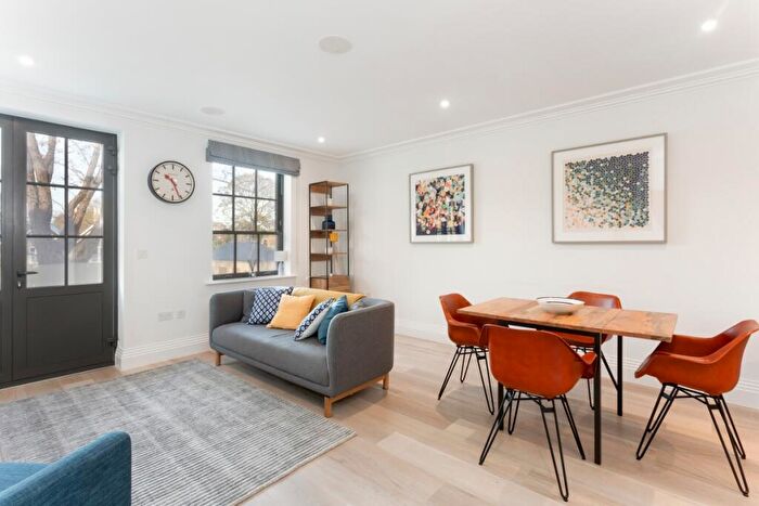 2 Bedroom Apartment To Rent In Glen Island Taplow, SL6