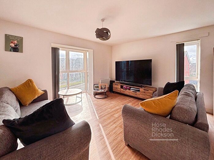 2 Bedroom Flat For Sale In Godric Road, Newport, Isle Of Wight, PO30