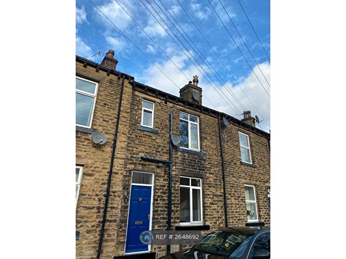 2 Bedroom Terraced House To Rent In Hollings Street, Bingley, BD16