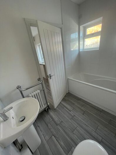 2 Bedroom Flat To Rent In Cooperative Terrace, Newcastle Upon Tyne, NE27