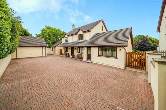 6 Bedroom Detached House For Sale In Meadow Close, Meadow View, Bishops Nympton, South Molton, EX36