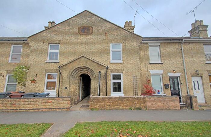 2 Bedroom Cottage For Sale In Park Road, Ware - Chain Free, SG12