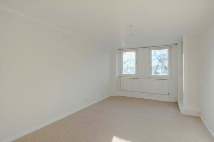 2 Bedroom Flat To Rent In Elgin Avenue, London, W9