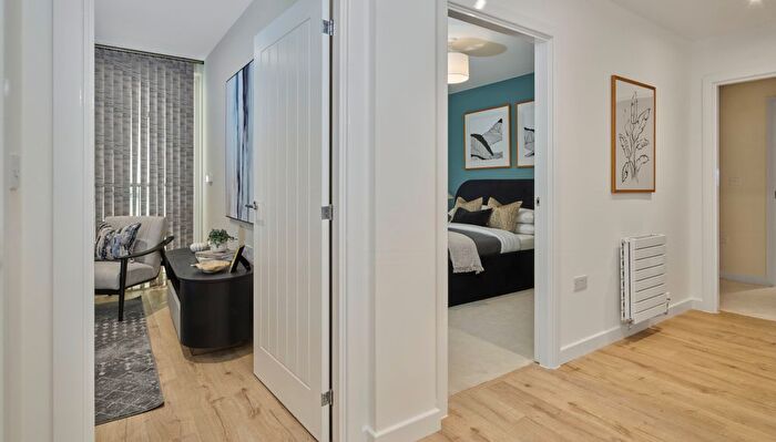 2 Bedroom Flat For Sale In "Claret Apartments _" At Cooks Road, Stratford, E15