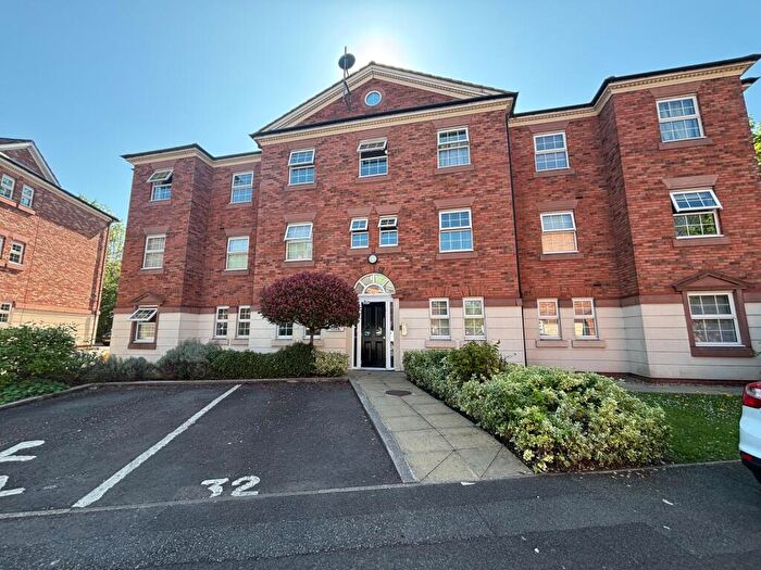 2 Bedroom Apartment For Sale In Manthorpe Avenue, Worsley, M28