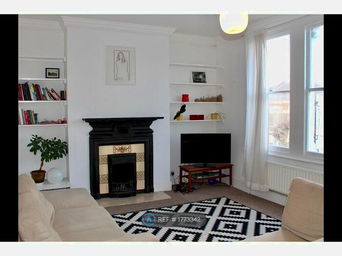 2 Bedroom Flat To Rent In Leabourne Road, London, N16