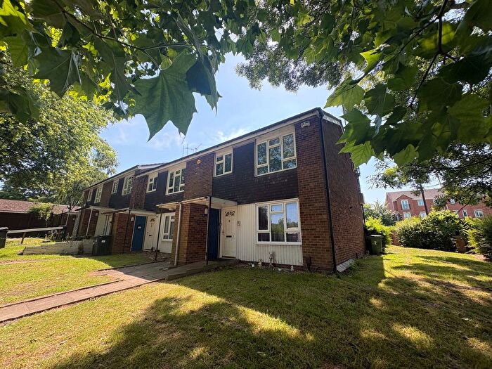 2 Bedroom Maisonette For Sale In William Street, Brierley Hill, DY5