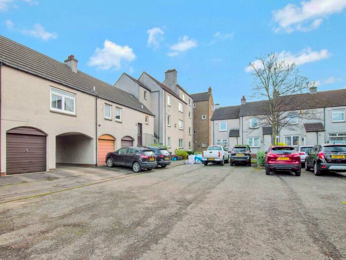 2 Bedroom Flat To Rent In South Gyle Road, Gyle, Edinburgh, EH12