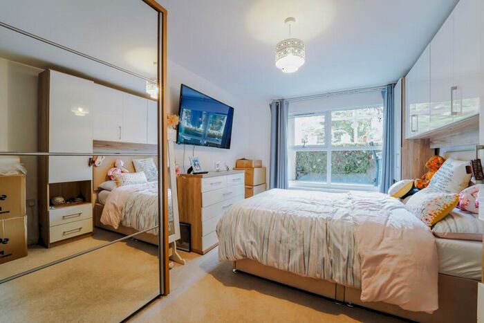 2 Bedroom Apartment To Rent In Blackburn Road, Bolton, BL1