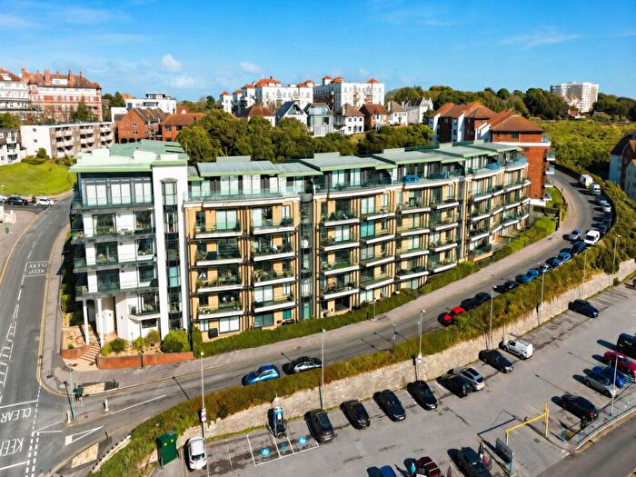 2 Bedroom Flat To Rent In The Point, Marina Close, Bournemouth, BH5