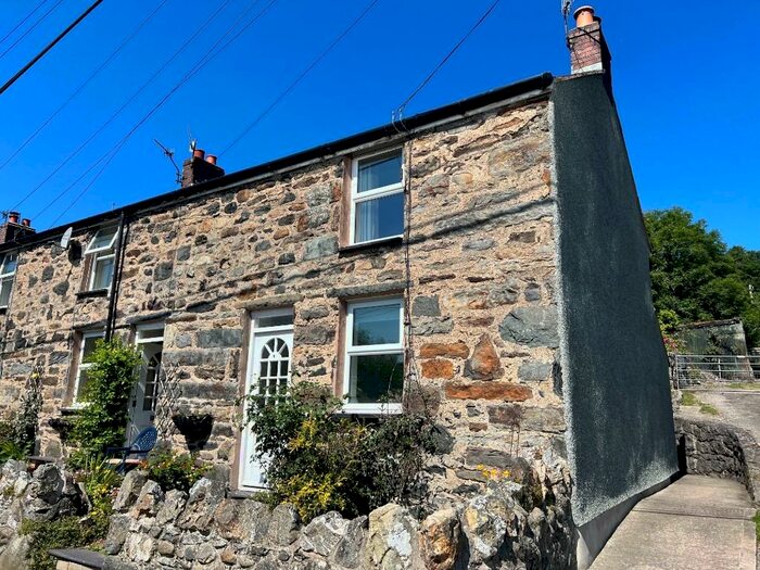 2 Bedroom End Of Terrace House To Rent In Conwy (Town), Conwy (County Of), LL32