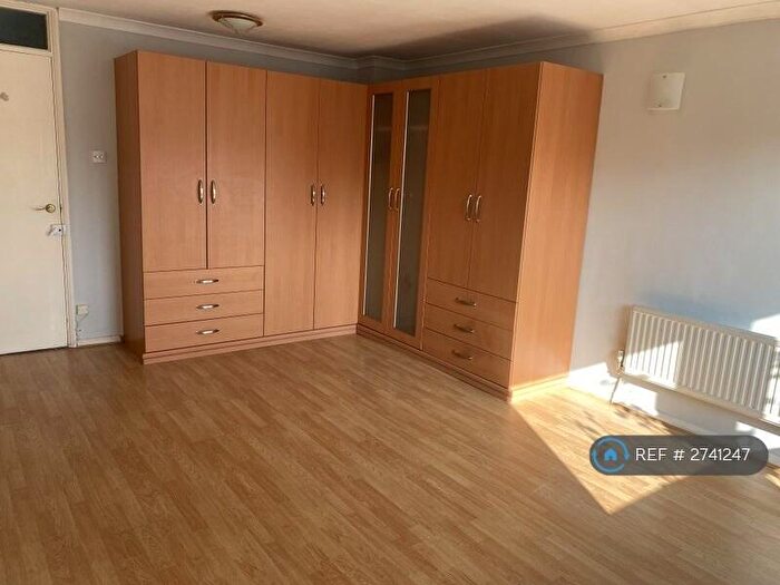 4 Bedroom Terraced House To Rent In Hillberry, Bracknell, RG12