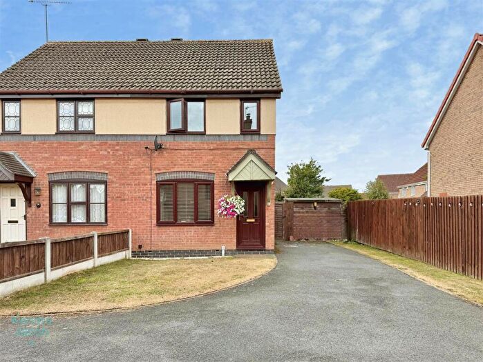2 Bedroom Semi-Detached House For Sale In Manor Grove, Worksop, S80