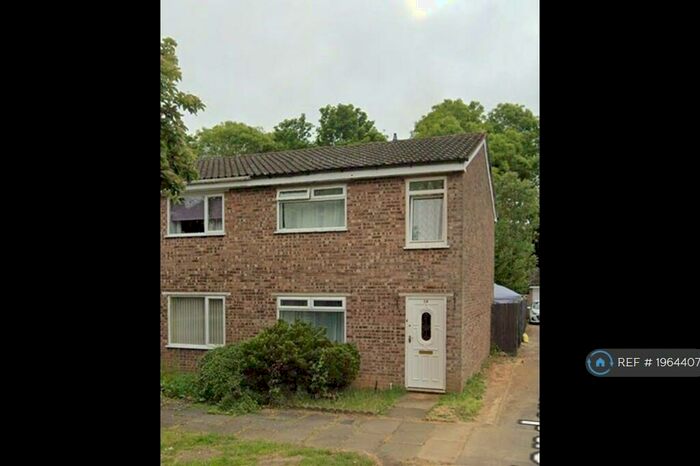 4 Bedroom Semi-Detached House To Rent In Henders, Stony Stratford, Milton Keynes, MK11