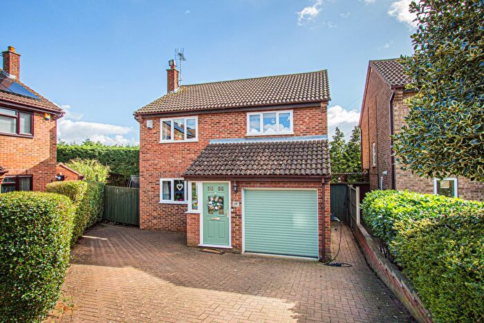 4 Bedroom Detached House For Sale In Express Close, Irthlingborough, NN9