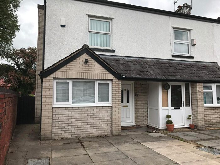 2 Bedroom End Of Terrace House To Rent In Chapel Street, Stockport, SK7