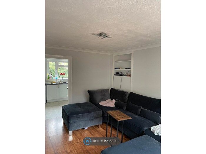 2 Bedroom Semi-Detached House To Rent In Roods Square, Inverkeithing, KY11