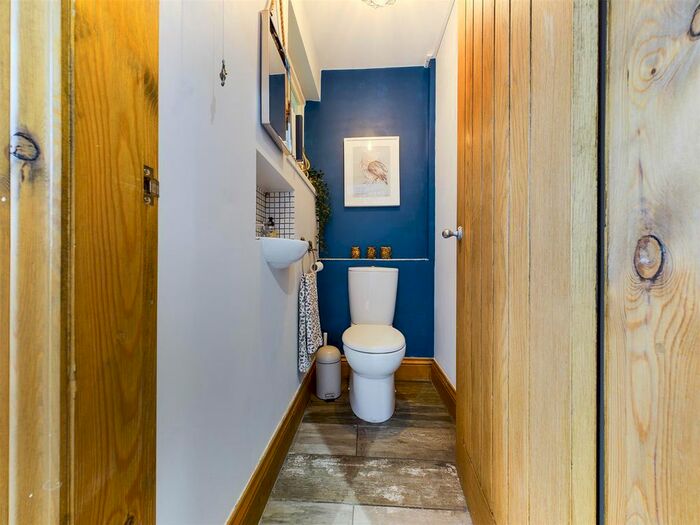 5 Bedroom Detached House For Sale In The Mullions, Roberttown Lane, Roberttown, WF15
