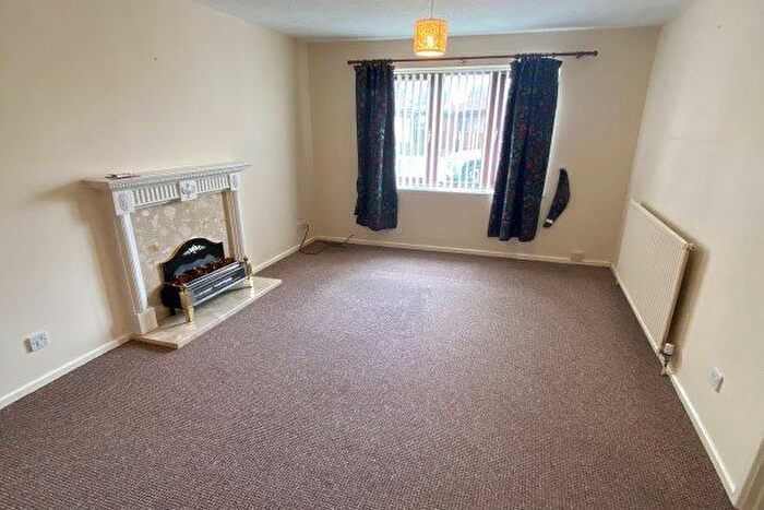 2 Bedroom Bungalow To Rent In Broadlands Close, Doncaster, DN7