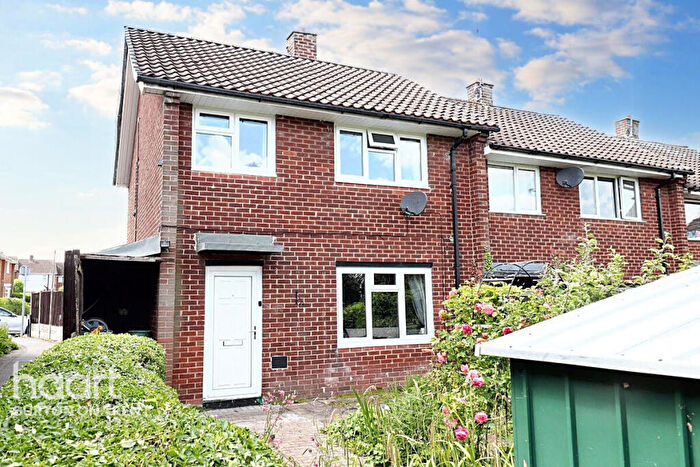 3 Bedroom End Of Terrace House For Sale In Bank Walk, Horninglow, DE13