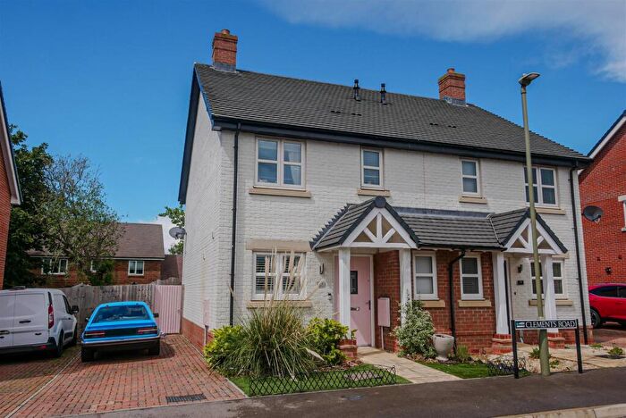 2 Bedroom Semi-Detached House For Sale In Clements Road, Chalgrove, OX44