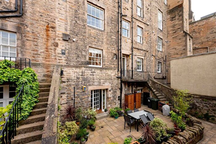 2 Bedroom Flat For Sale In Northumberland Street South East Lane, New Town, Edinburgh, EH3