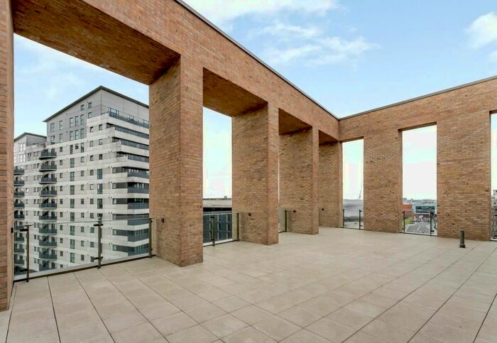 2 Bedroom Flat To Rent In The Priory Queensway, Birmingham, B4