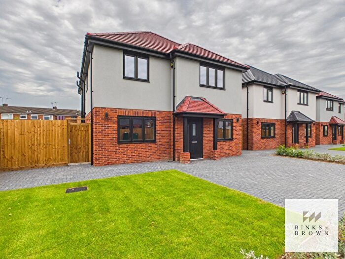 4 Bedroom Detached House For Sale In Third Avenue, Stanford-Le-Hope, Thurrock, Essex, SS17