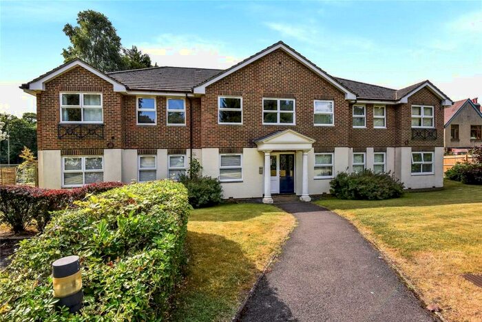 1 Bedroom Apartment To Rent In Pear Tree Court, The Maultway North, Camberley, Surrey, GU15