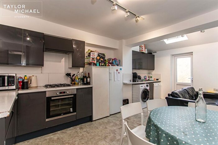 6 Bedroom Terraced House To Rent In Edinburgh Road, Brighton, BN2