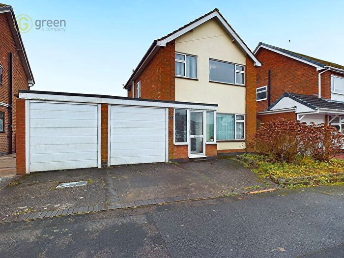 3 Bedroom Detached House For Sale In Claremont Road, Coton Green, Tamworth, B79