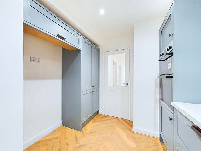 3 Bedroom End Of Terrace House For Sale In Alpine Rise, Styvechale Grange, Coventry, CV3